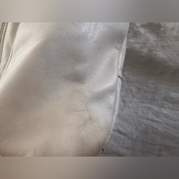 Tiganello Cream Leather Bag - Picture 6 of 10